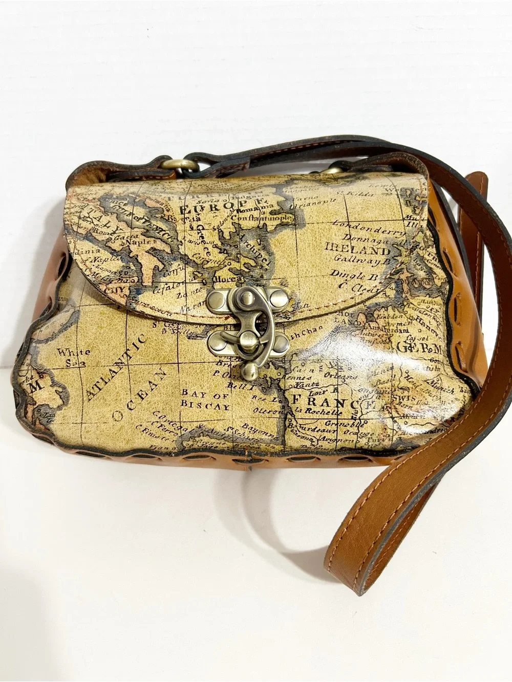 Patricia Nash Lucia European Map Crossbody Shoulder Bag Leather Vintage Style - Picture 4 of 16